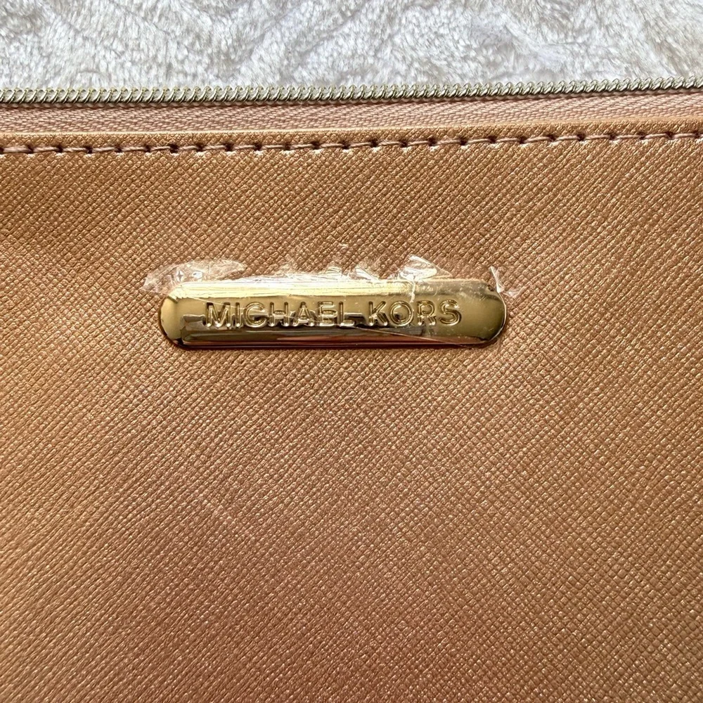 Michael Kors Rose Gold Zip Clutch Wristlet Metallic Saffiano Pouch